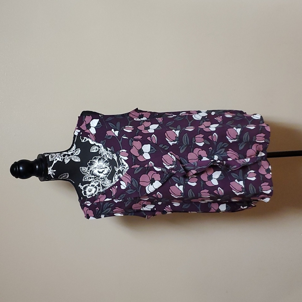 Loft Outlet Sleeveless Top Size Large